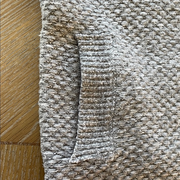 Abercrombie & Fitch Gray Knit Cardigan - Picture 6 of 9